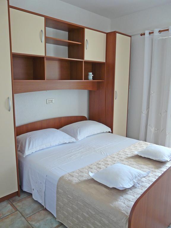 Apartments Lozina درفينيك الغرفة الصورة