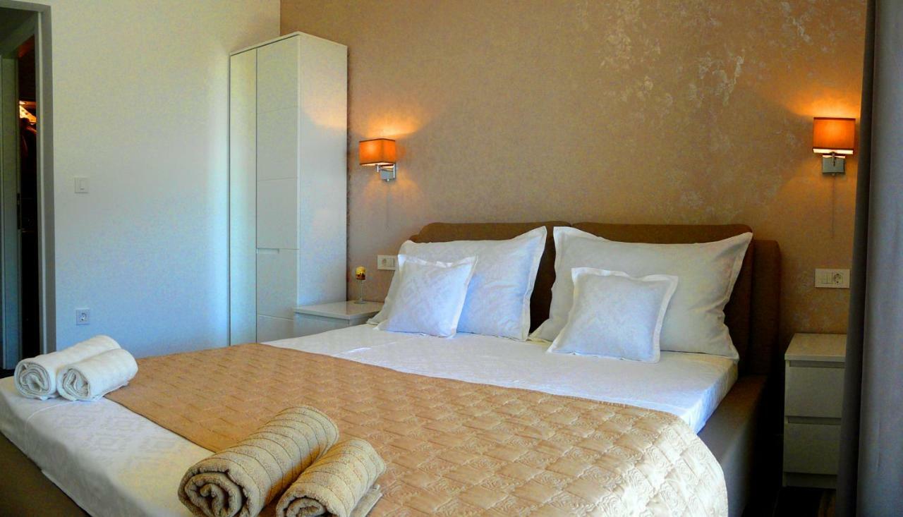 Apartments Lozina درفينيك المظهر الخارجي الصورة