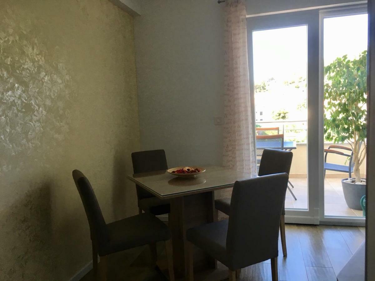 Apartments Lozina درفينيك المظهر الخارجي الصورة